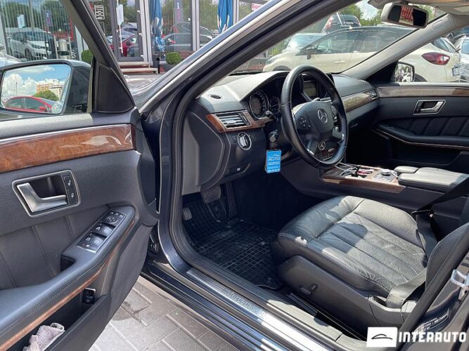 Mercedes E 250 30 interauto-car