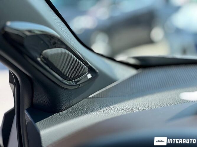 Toyota C-HR 41 interauto-car