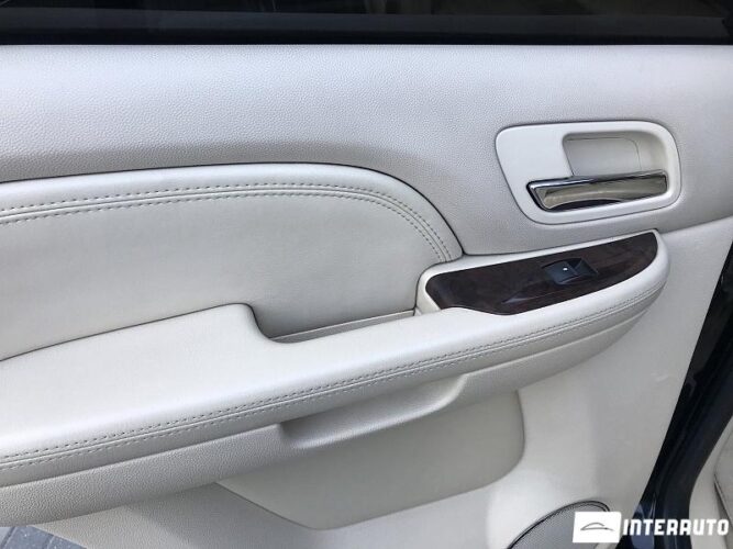 Cadillac Escalade 56 interauto-car