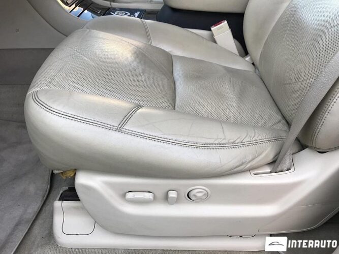 Cadillac Escalade 50 interauto-car