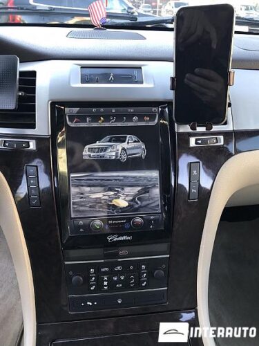 Cadillac Escalade 46 interauto-car