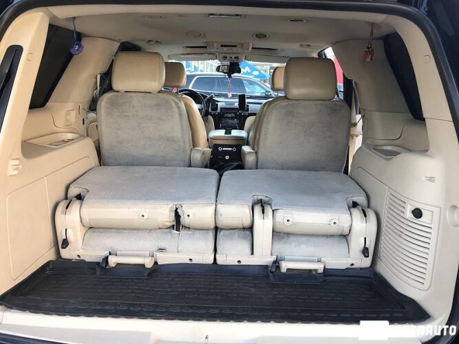 Cadillac Escalade 61 interauto-car