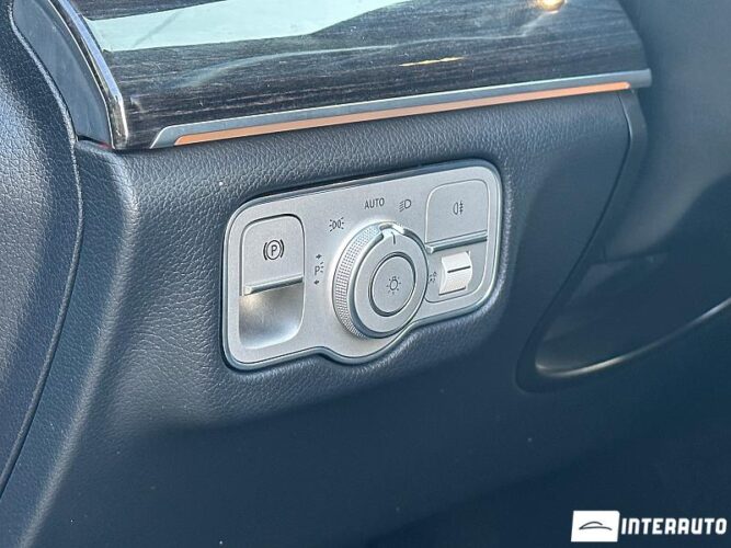 Mercedes GLE 300d 46 interauto-car