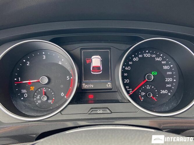 Volkswagen Tiguan 38 interauto-car