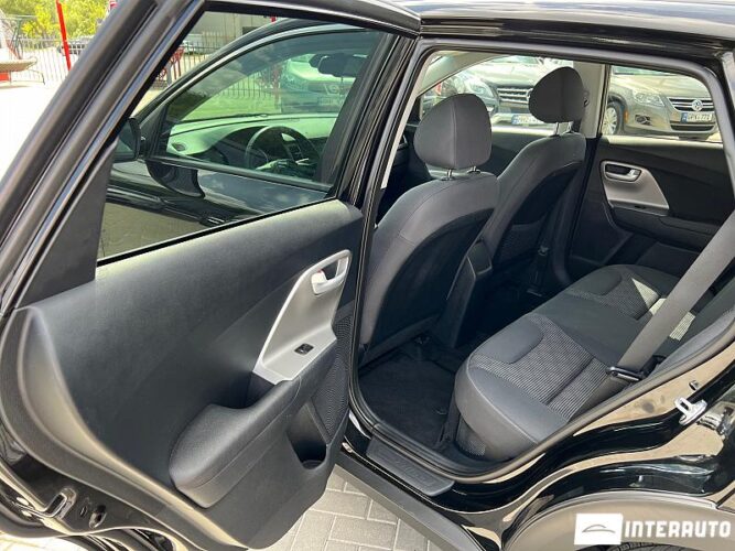 Kia Niro 45 interauto-car