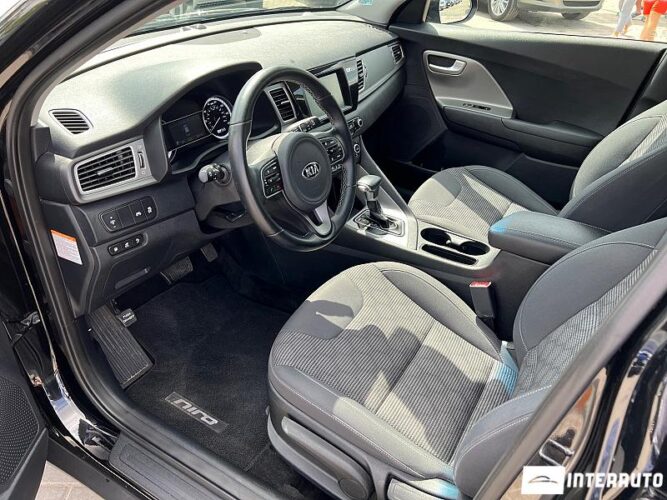 Kia Niro 35 interauto-car