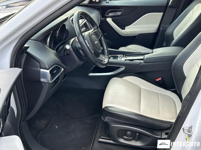 Jaguar F-Pace 38 interauto-car