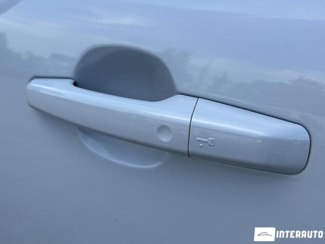 Jaguar F-Pace 35 interauto-car