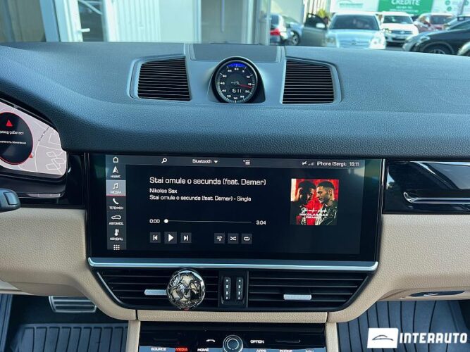 Porsche Cayenne 49 interauto-car