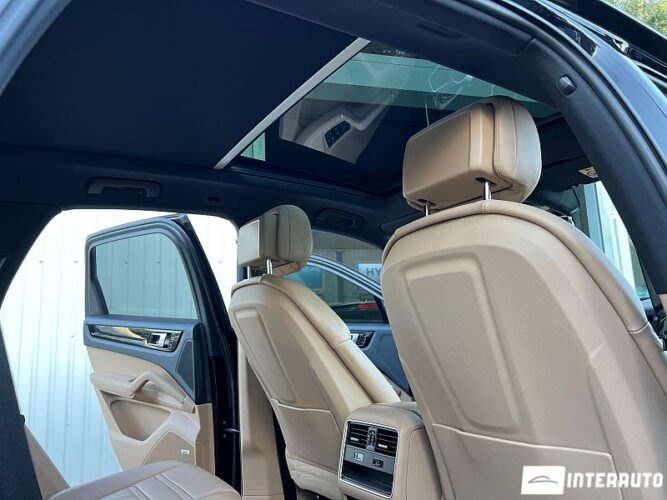 Porsche Cayenne 53 interauto-car