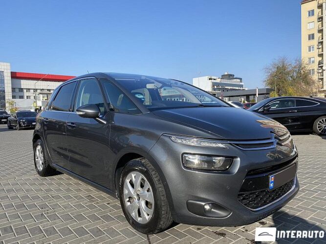 Citroen C4 Picasso 26 interauto-car