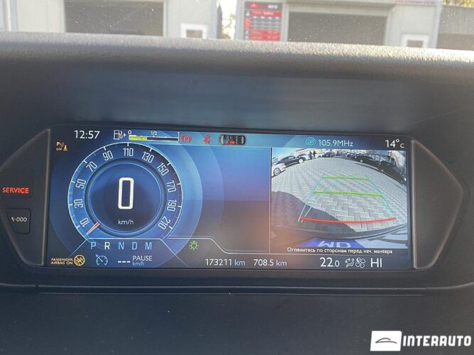 Citroen C4 Picasso 38 interauto-car