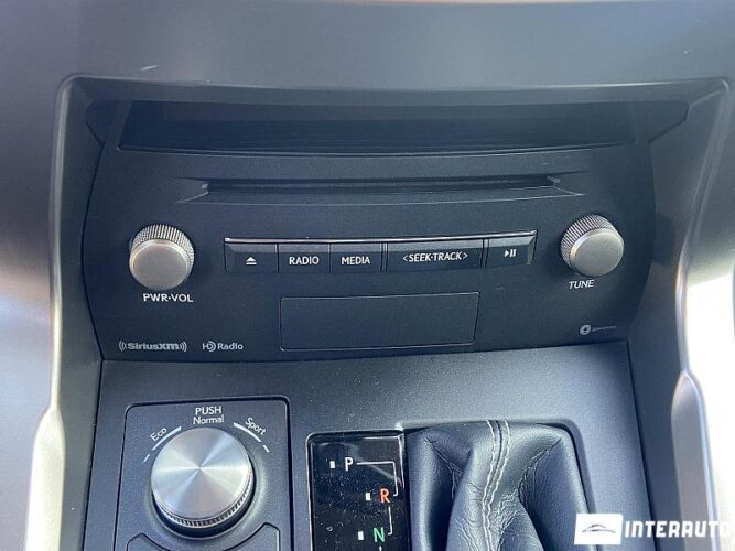 Lexus NX 300 42 interauto-car