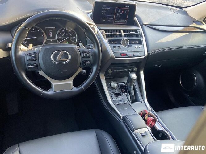 Lexus NX 300 36 interauto-car