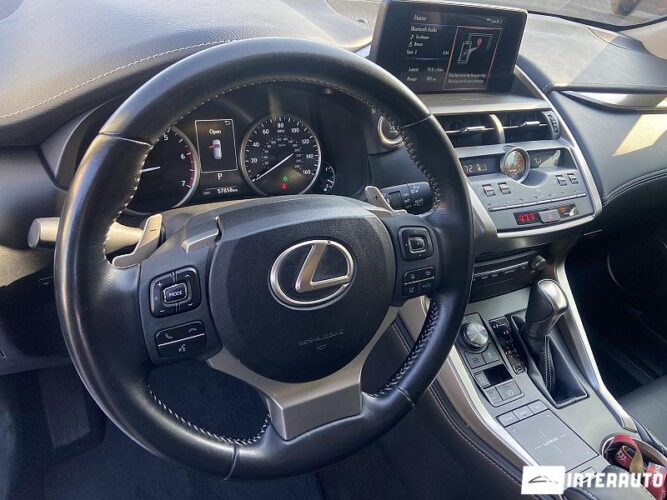 Lexus NX 300 37 interauto-car