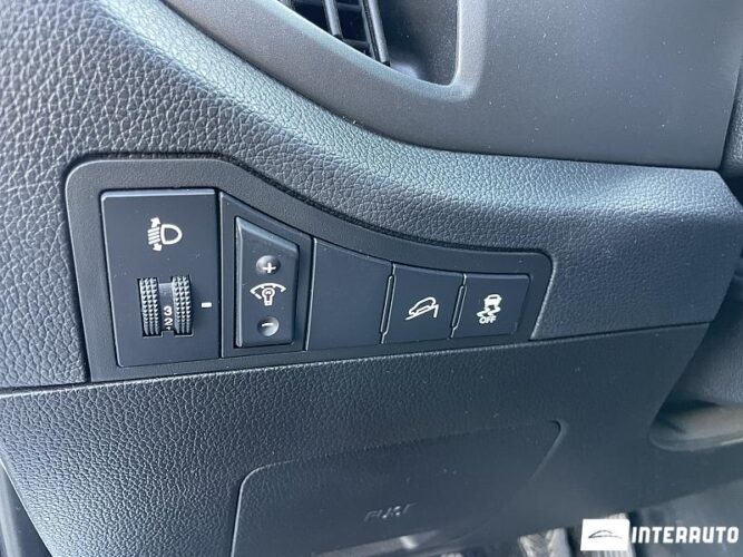 Kia Sportage 37 interauto-car