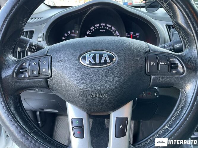 Kia Sportage 38 interauto-car