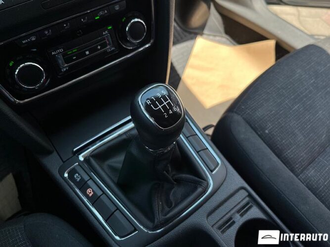 Skoda Superb 36 interauto-car