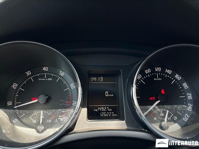 Skoda Superb 34 interauto-car