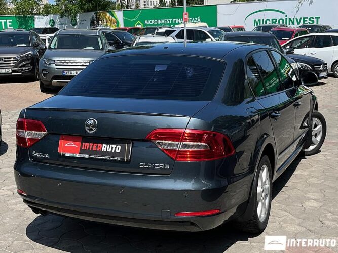 Skoda Superb 29 interauto-car