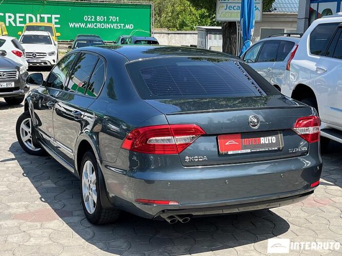 Skoda Superb 30 interauto-car