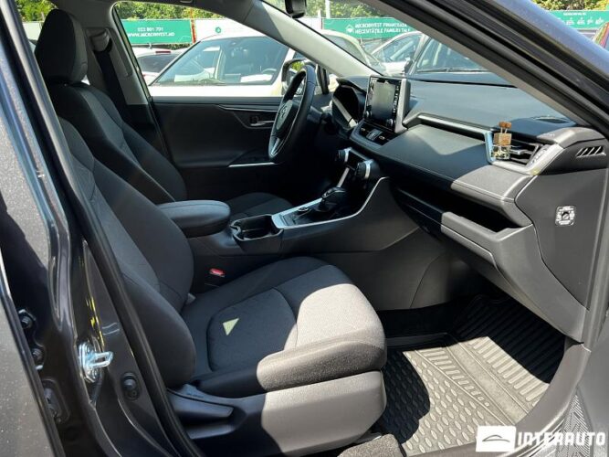 Toyota Rav-4 46 interauto-car