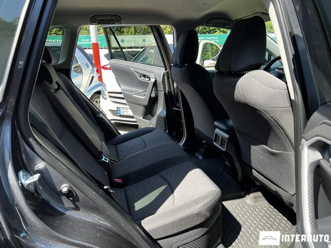 Toyota Rav-4 49 interauto-car