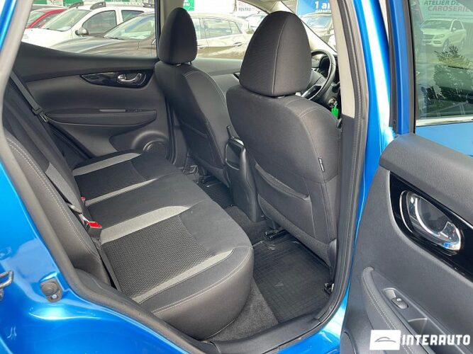 Nissan Qashqai 42 interauto-car