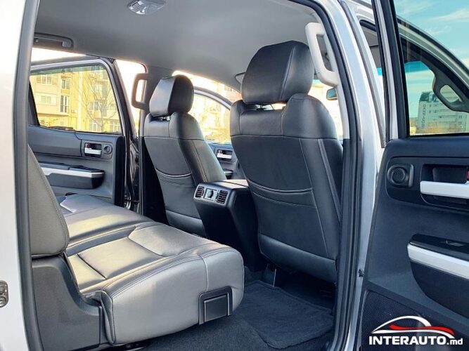 Toyota Tundra 40 interauto-car