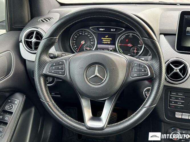 Mercedes B 250E 37 interauto-car