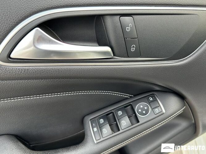 Mercedes B 250E 33 interauto-car