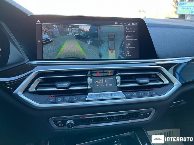 BMW X5 4.0i 45 interauto-car