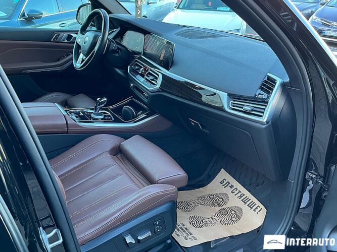 BMW X5 4.0i 50 interauto-car