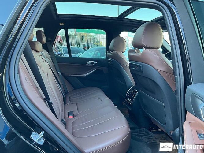 BMW X5 4.0i 52 interauto-car