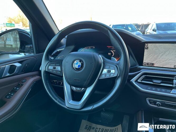 BMW X5 4.0i 49 interauto-car