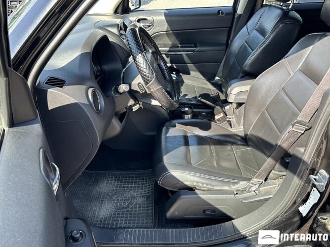 Jeep Patriot 30 interauto-car