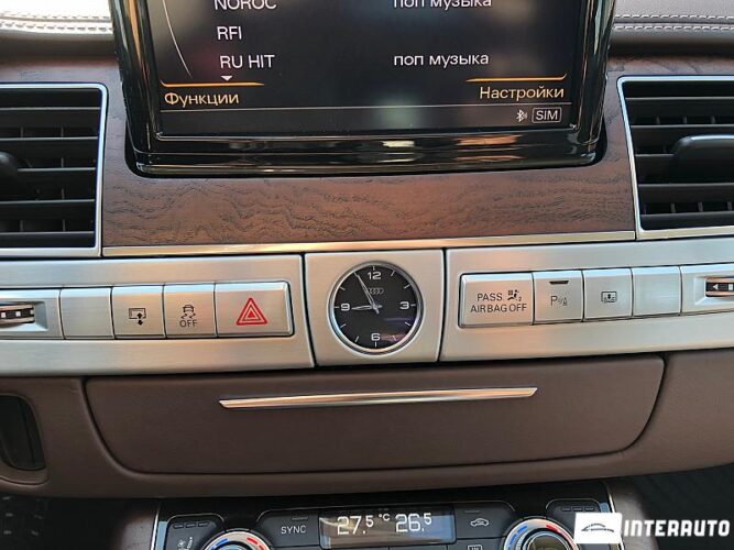 Audi A8 40 interauto-car