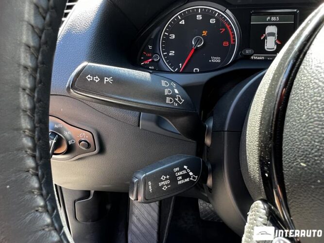 Audi Q5 54 interauto-car