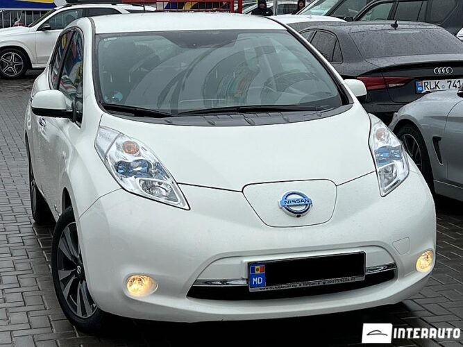 Nissan Leaf 32 interauto-car