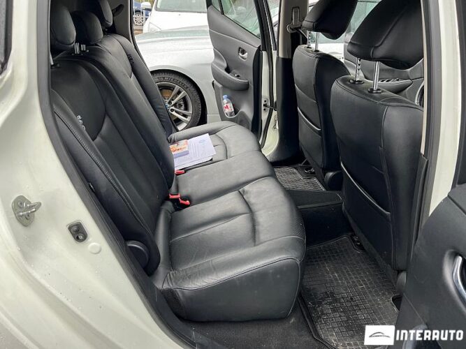 Nissan Leaf 39 interauto-car