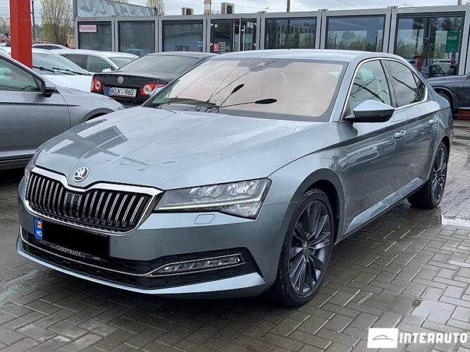 Skoda Superb 32 interauto-car