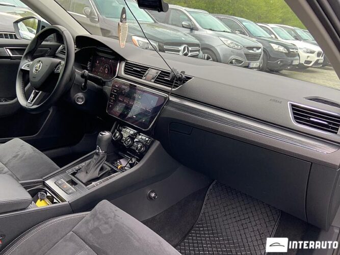 Skoda Superb 49 interauto-car