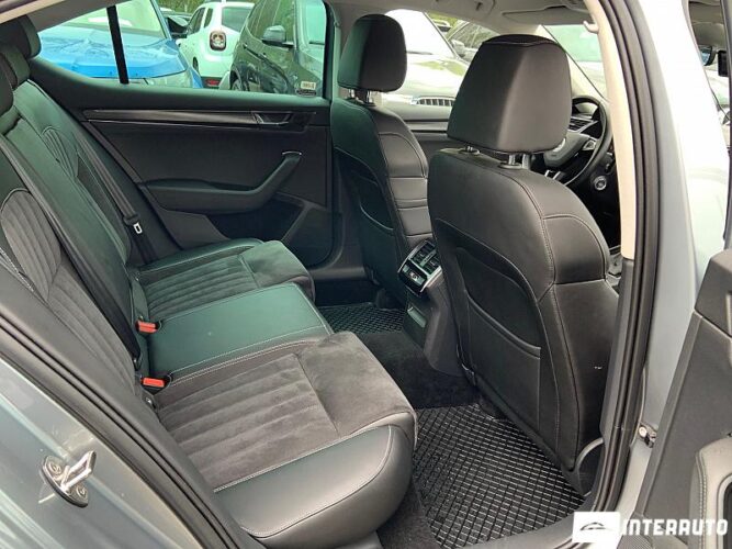 Skoda Superb 52 interauto-car