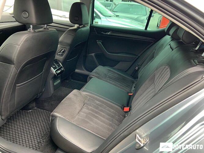 Skoda Superb 50 interauto-car