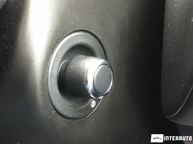 Land Rover Discovery 62 interauto-car