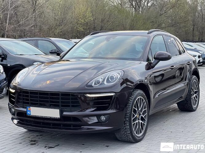 Porsche Macan S 39 interauto-car