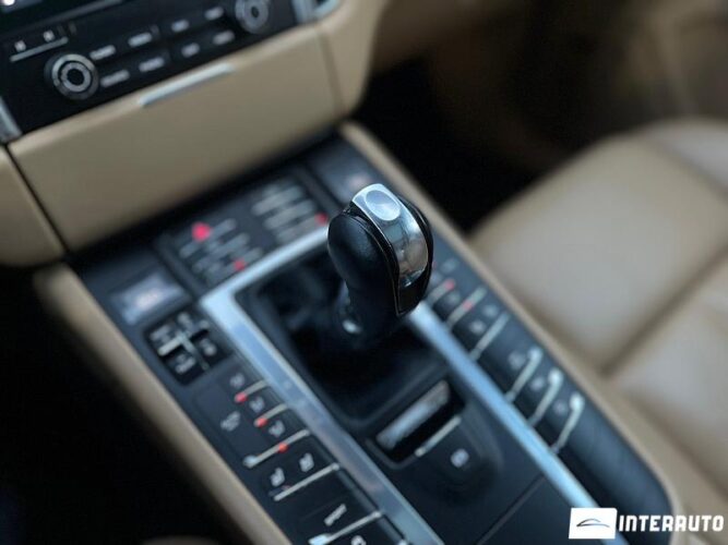 Porsche Macan S 56 interauto-car