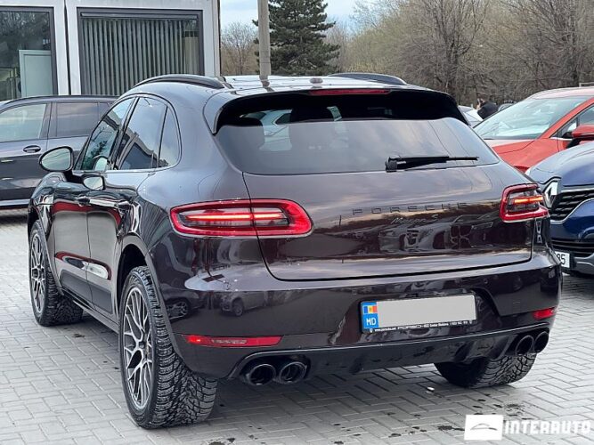 Porsche Macan S 42 interauto-car
