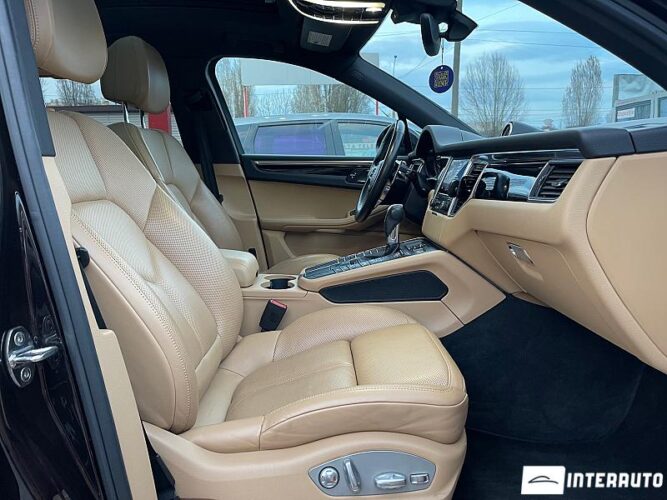 Porsche Macan S 46 interauto-car