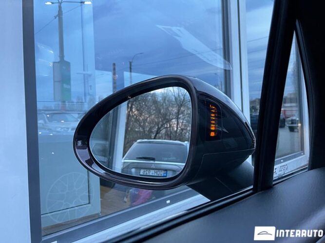 Porsche Macan S 63 interauto-car